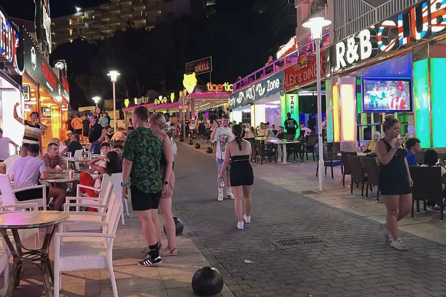 WARNING working in magaluf