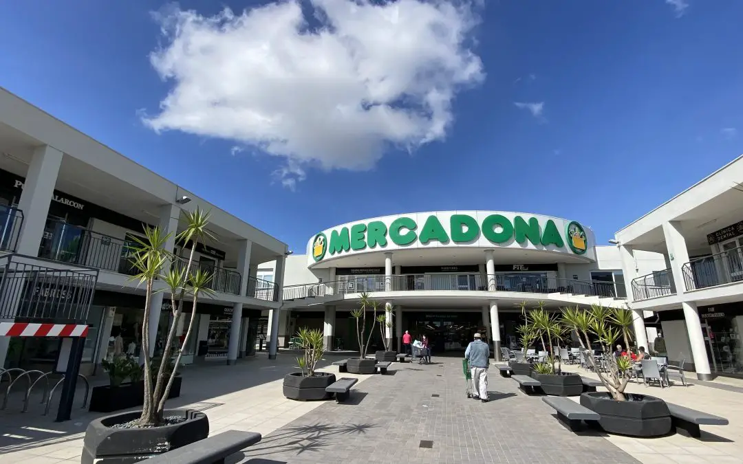 Mask Wearing Indoors Ends in Spain