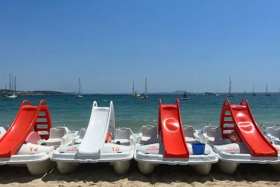 Pedalo rentals in Palmanova