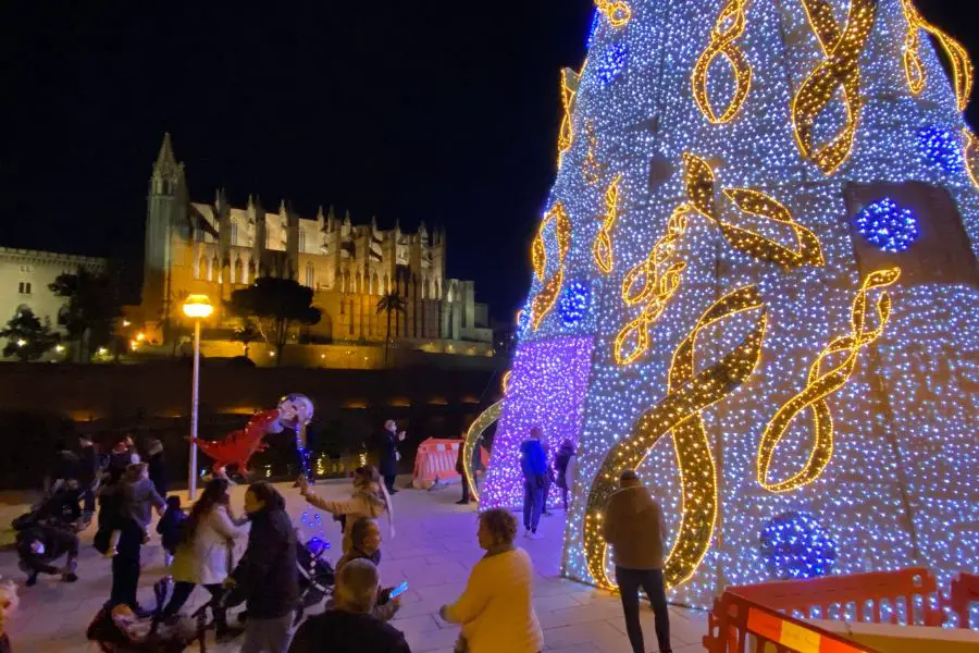 Palma cathedral at Christmas in Mallorca