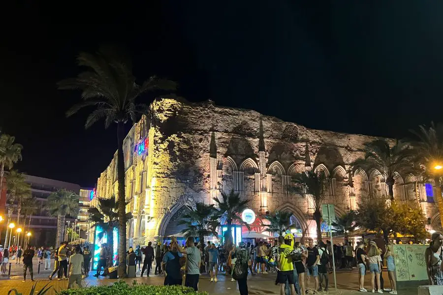Megapark, Party Central in Arenal