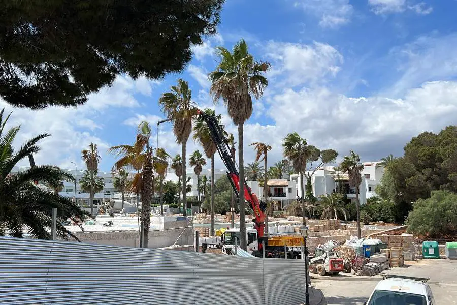 What to do if your holiday is ruined by building work