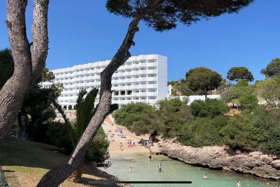 hotel pool pass in mallorca