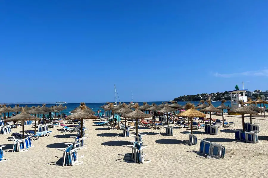 how much are sunbeds Mallorca holiday budget