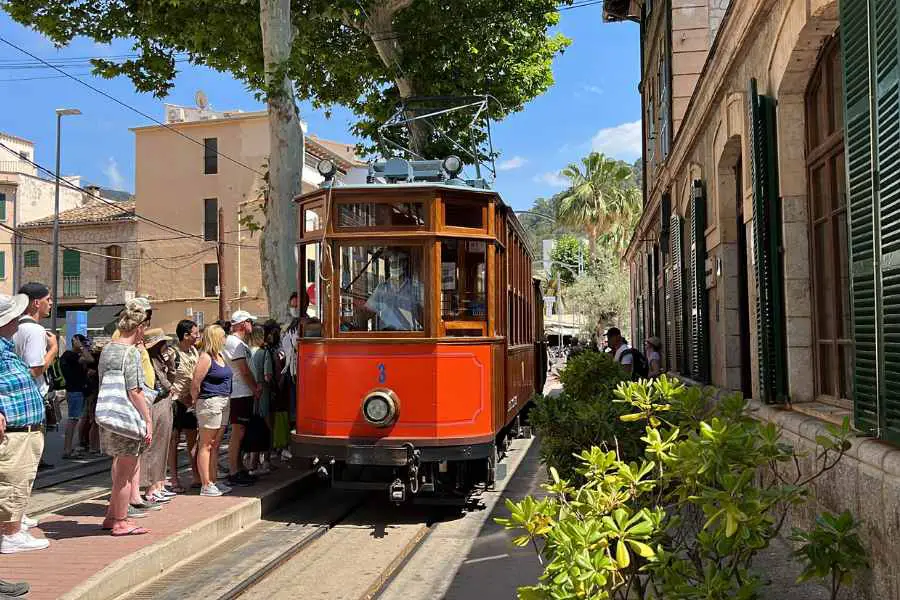 Top 10 Things to Expect When Visiting Mallorca